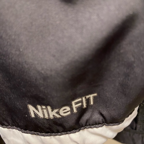 Nike Fitstorm Full Zip Jacket Women's Black Vented Windbreaker Mock Neck SZ SM - Picture 15 of 16